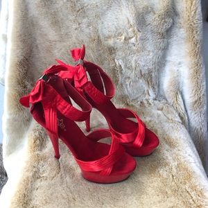 Red Satin Open Toe Platform Heels with Bow Sz 9